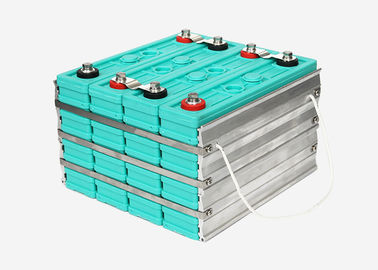 Batterie d'ion de lithium prismatique des cellules Lifepo4 de stockage à énergie solaire 160Ah 3.2V