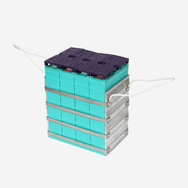 Bon prix Cycle de longue durée de poids de la batterie GBS-LFP100Ah-C 2.3kgs de l'ion Lifepo4 de lithium en ligne