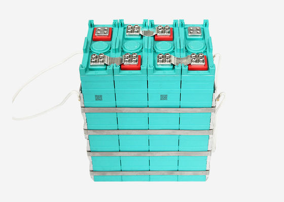 Bon prix cellule de batterie prismatique du lithium LiFePO4 de 12V 100Ah 3.2v 100Ah en ligne