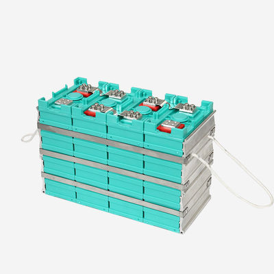 Bon prix 3.2V 60Ah 3000 fait un cycle LiFePO4 Li Ion Battery With pp Shell en ligne
