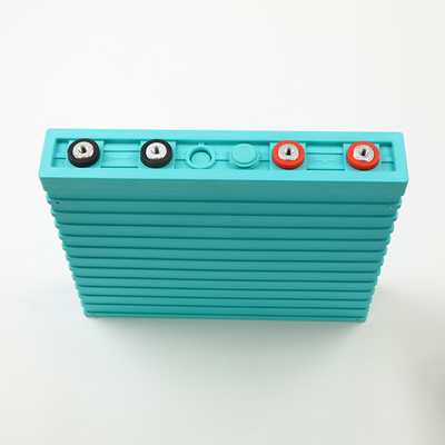 Bon prix Batterie rechargeable de phosphate de fer de lithium de Lifepo4 300ah 3.2v solaire en ligne