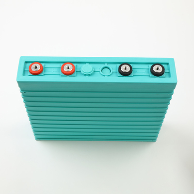 Bon prix cellules Lifepo4 prismatiques de Lfp de batterie d'accumulateurs de 400ah 3.2v pour solaire en ligne